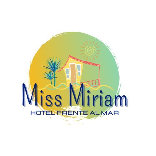 Miss Miriam. Hotel Frente Al Mar Tortuguero Exterior foto